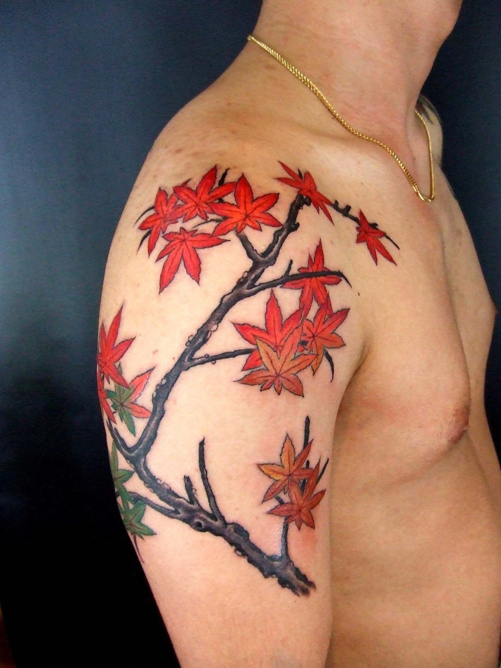 maple leaves Japanese tattoo